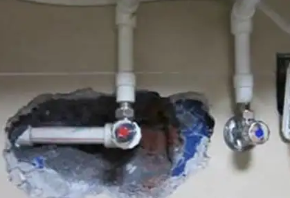 鹰手营卫生间测漏水查询方法